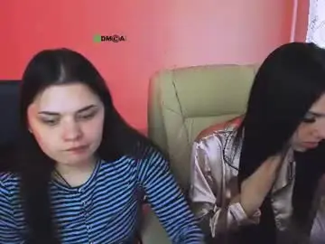Adelina_xxx  live sex cam
