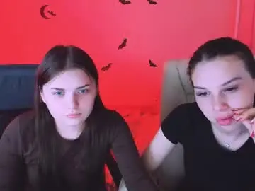 Adelina_xxx  live sex cam