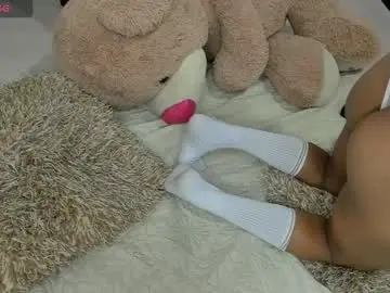 Amorocha_hot  live sex cam