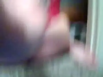 Beachbabe9921  live sex cam