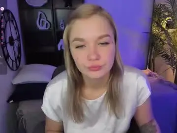 Bella_cosmos  live sex cam