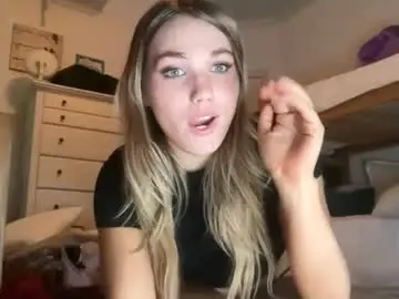 Bellaxrxx  live sex cam