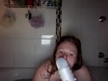 Kittykatkitty20  live sex cam