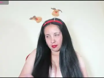 Laureen777  live sex cam