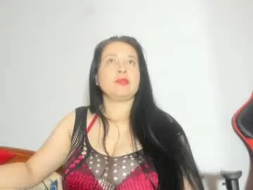 Laureen777  live sex cam