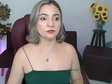 Lilly_milf  live sex cam