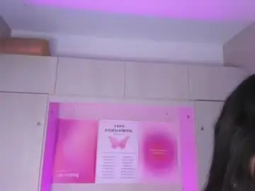 Miaturnerr_  live sex cam