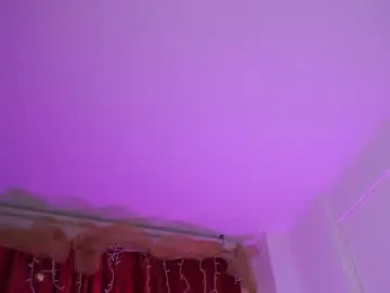 Missweetpeach  live sex cam