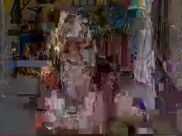 Thequeencobra  live sex cam