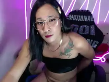 Yourfavoratezoe  live sex cam