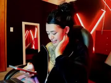 Zoe_lara_34  live sex cam