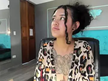 Zoe_lara_34  live sex cam