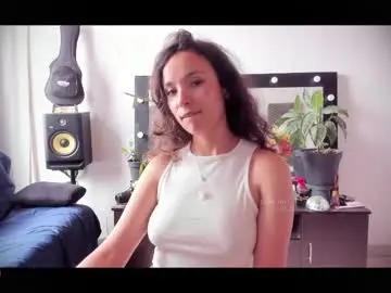 Be_lov  live sex cam