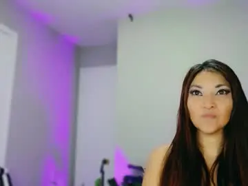 Divinelynn  live sex cam