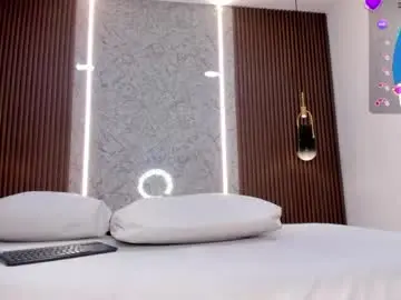 Emily_kovac  live sex cam
