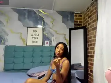 Esmeralda_bk  live sex cam
