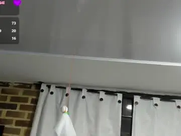 Esmeralda_bk  live sex cam