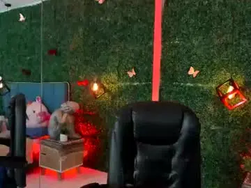 Linagh  live sex cam