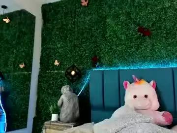 Linagh  live sex cam