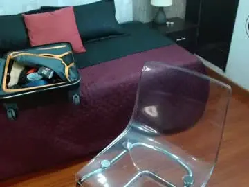 Lincebdsm  live sex cam