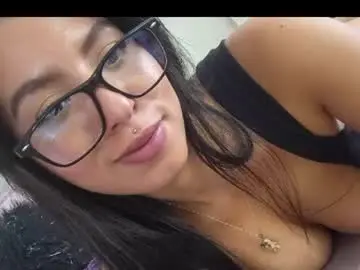 Luna_fioree  live sex cam