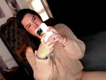 Pinay_ivy  live sex cam