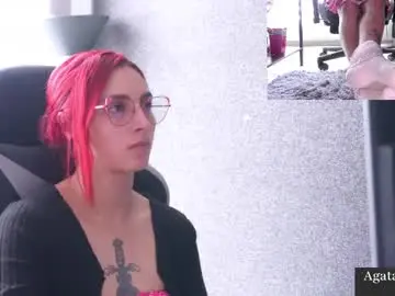 Agatacollinsss  live sex cam