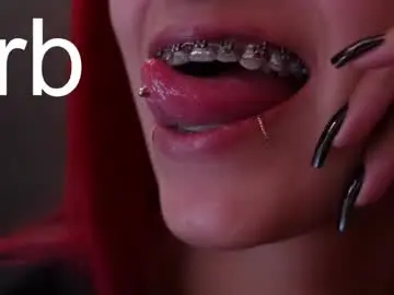 Agatacollinsss  live sex cam