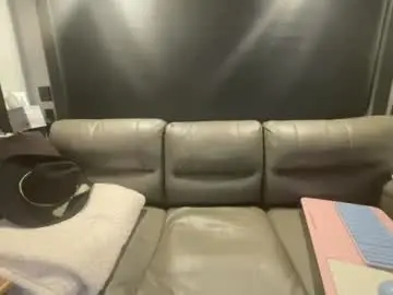 Chanelmilfcowgurl  live sex cam