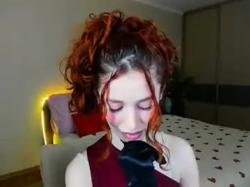Christinaconteeree  live sex cam