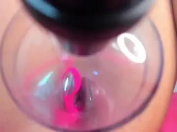 Dania_wi  live sex cam