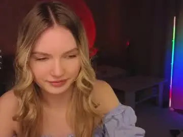 Evilyn_next_door  live sex cam