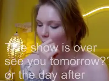 Lessysweety  live sex cam