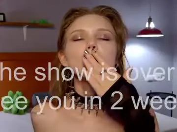 Lessysweety  live sex cam