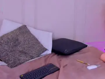 Mariapettit  live sex cam