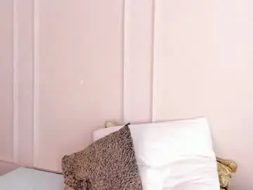 Mariapettit  live sex cam