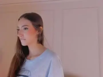 Mariapettit  live sex cam