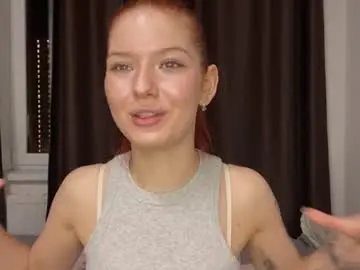 Melonsnow  live sex cam