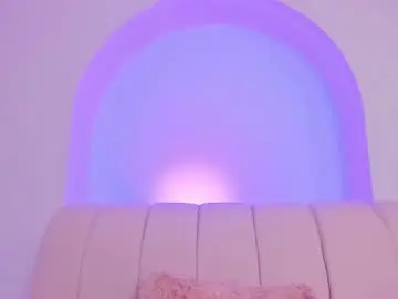 Milaowens  live sex cam