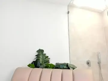 Milaowens  live sex cam