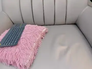 Milaowens  live sex cam