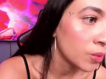 Miqueilasweet  live sex cam
