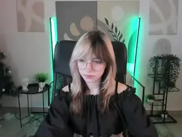 Nyxcalderra  live sex cam