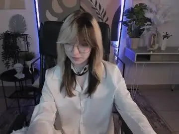 Nyxcalderra  live sex cam