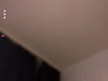 Pretty_helga  live sex cam