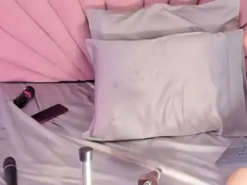 Sharlotthe_bigass  live sex cam