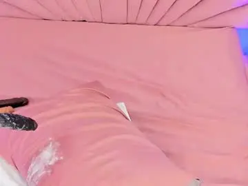 Sharlotthe_bigass  live sex cam