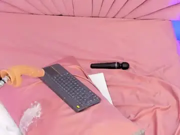 Sharlotthe_bigass  live sex cam