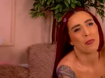 Crystallred  live sex cam