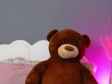 Crystallred  live sex cam